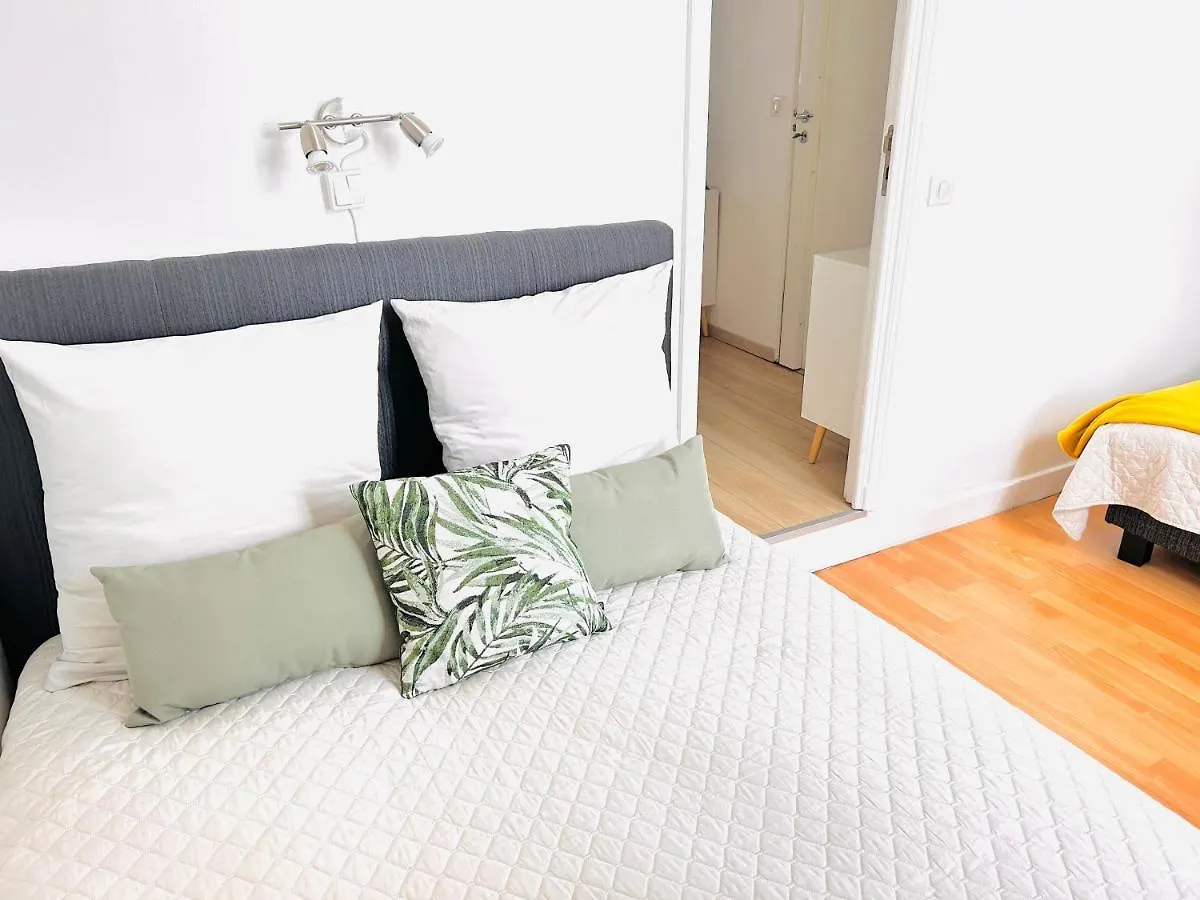 1 Bedroom Flat With Balcony Cannes Center Croisette 6Ppl